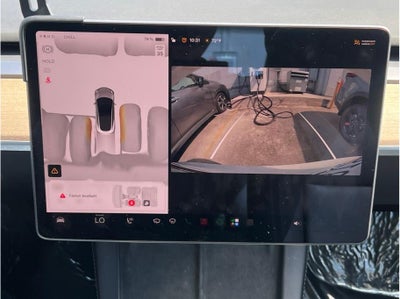 2022 Tesla Model 3 Long Range Sedan 4D