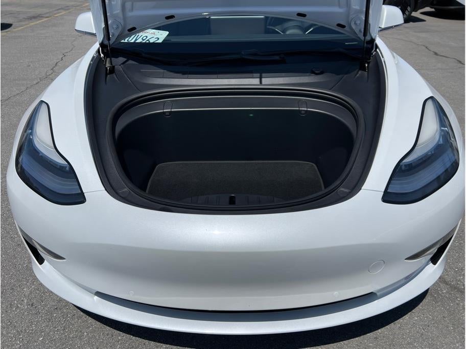 2019 Tesla Model 3 Long Range Sedan 4D