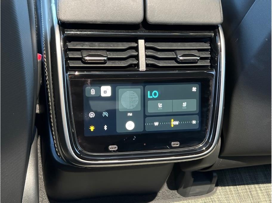 2024 Rivian R1S Quad Large Sport Utility 4D