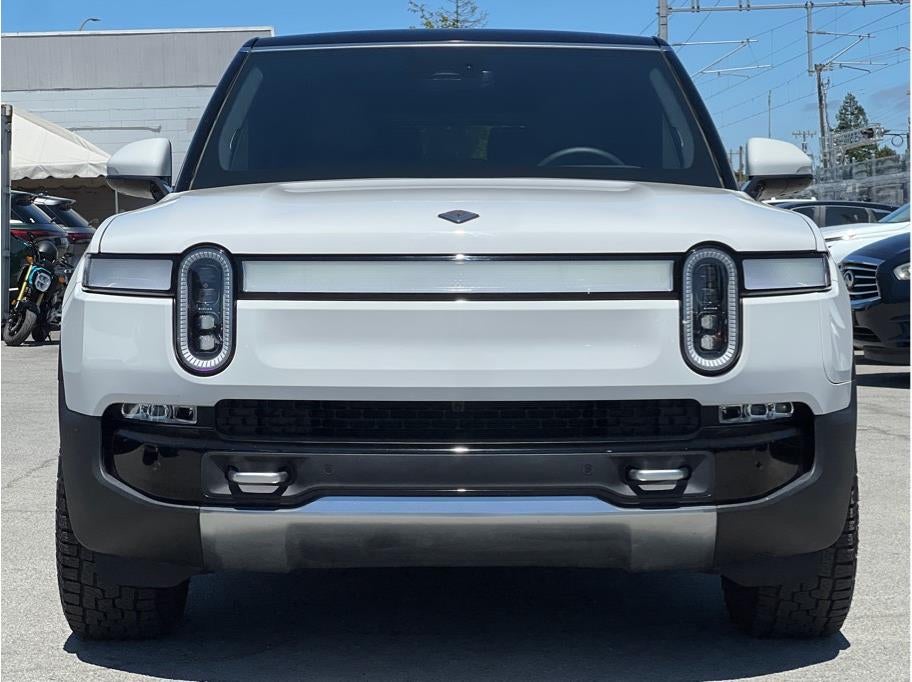 2024 Rivian R1S Quad Large Sport Utility 4D