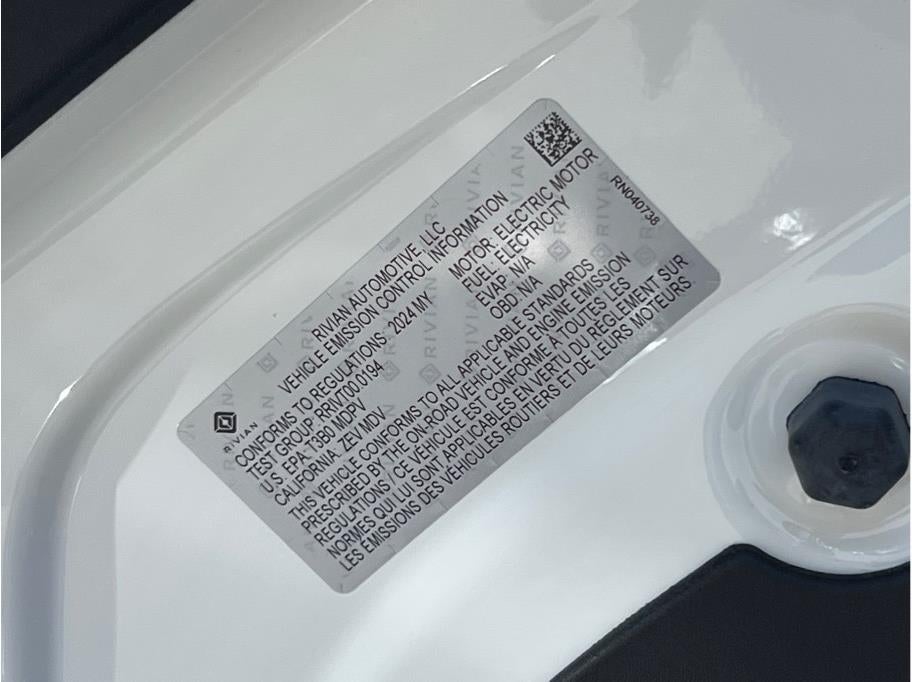2024 Rivian R1S Quad Large Sport Utility 4D