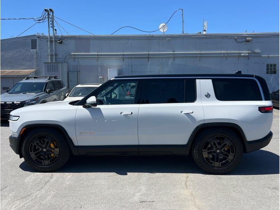 2024 Rivian R1S Quad Large Sport Utility 4D