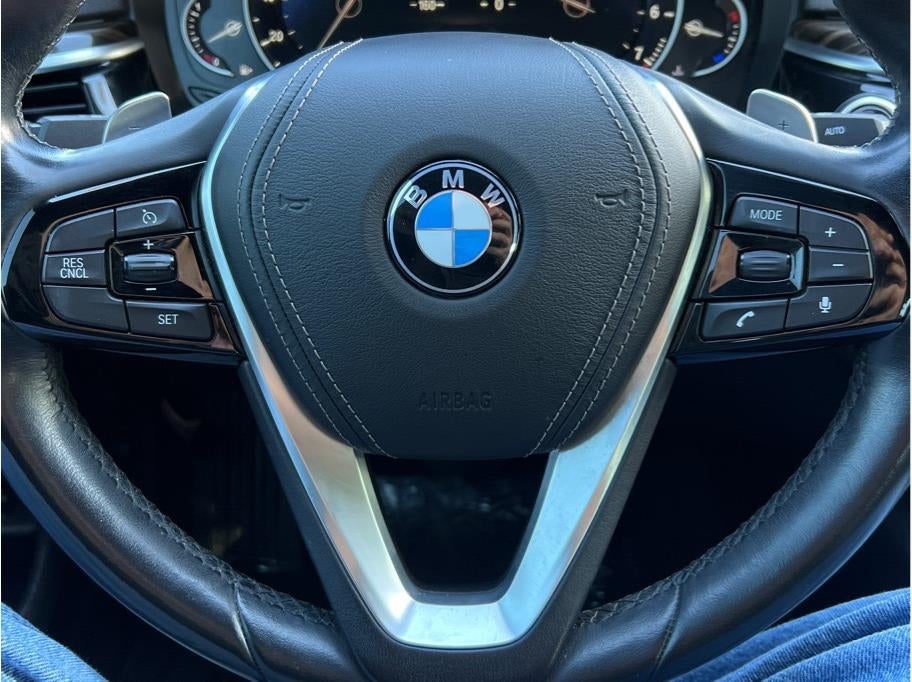 2018 BMW 5 Series 530i Sedan 4D