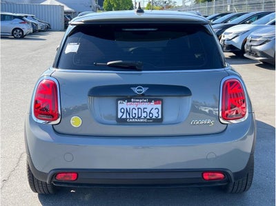 2022 MINI Hardtop 2 Door Cooper SE Hatchback 2D