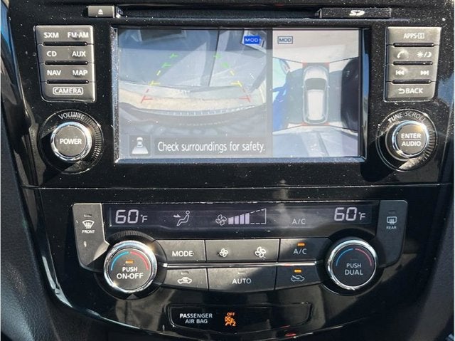 2016 Nissan Rogue SV Sport Utility 4D