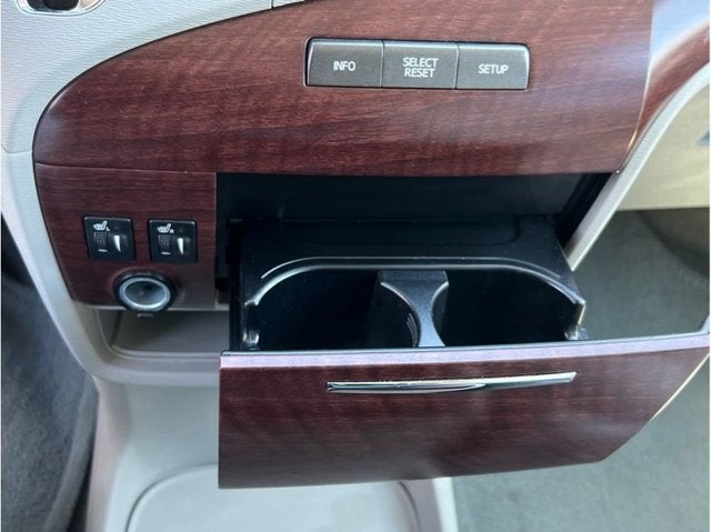 2014 Toyota Sienna XLE Minivan 4D