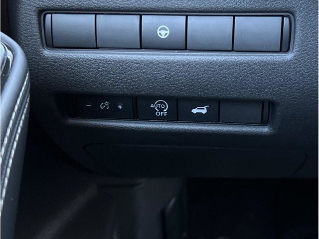 2025 Nissan Rogue SL Sport Utility 4D