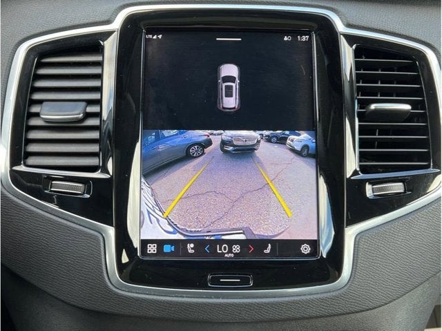 2023 Volvo XC90 B6 Plus Bright Theme Sport Utility 4D