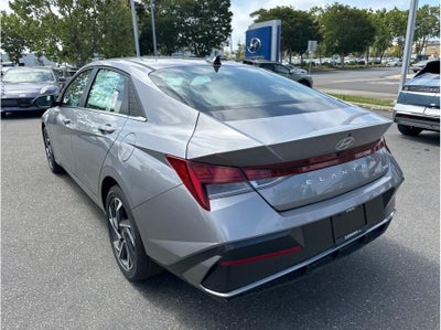 2025 Hyundai Elantra HEV Limited